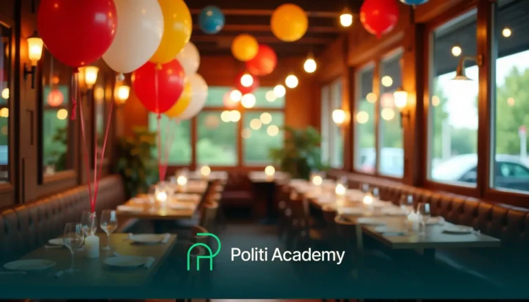 Interior do restaurante com mesas de madeira decoradas, balões coloridos e iluminação ambiente. Logotipo e texto "Politi Academy" na parte inferior.